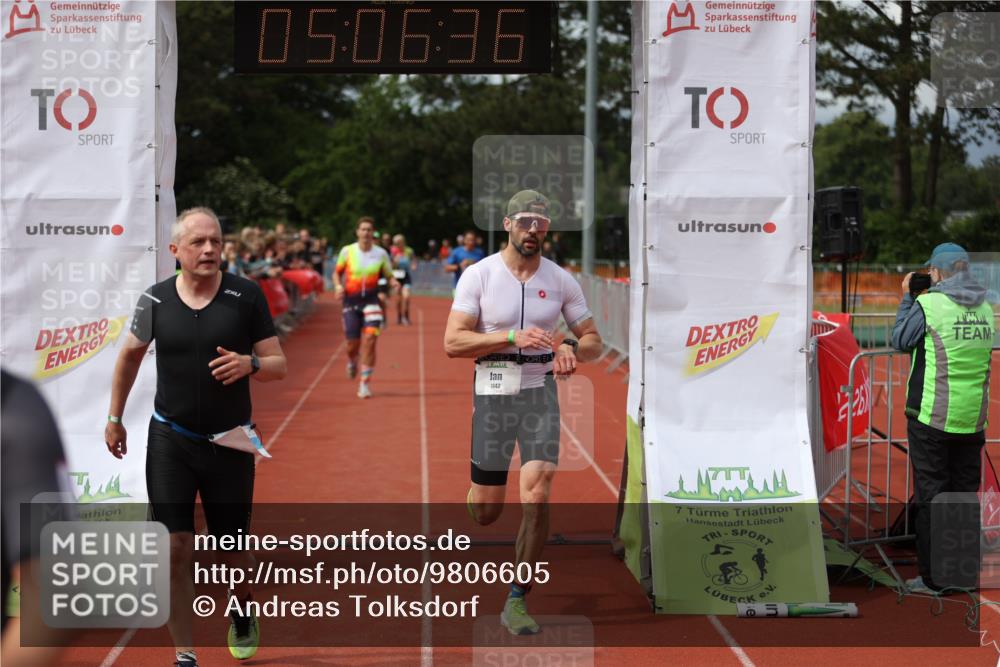14.06.2026 - 7 Türme Triathlon Andreas Tolksdorf http://msf.ph/oto/9806605 14.06.2026 16:06:35 Ziel 736, 773, 1050, 1442, 1785 meine-sportfotos.de