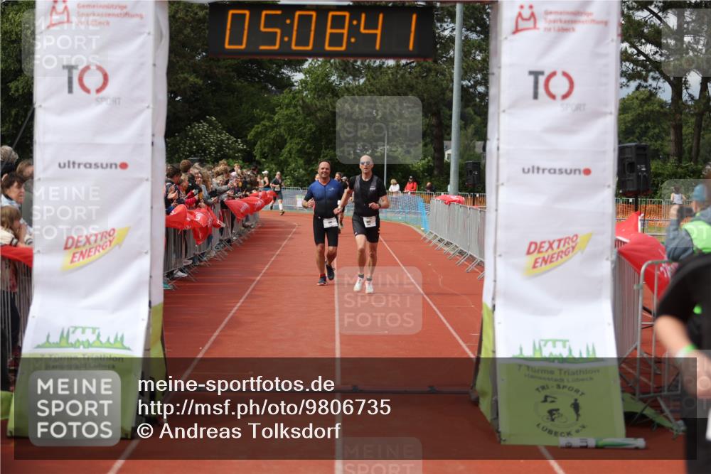 14.06.2026 - 7 Türme Triathlon Andreas Tolksdorf http://msf.ph/oto/9806735 14.06.2026 16:08:40 Ziel 1169, 1285, 1302, 1742 meine-sportfotos.de