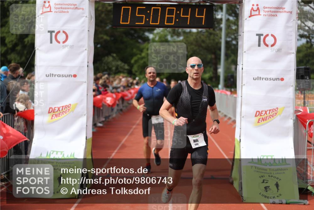 14.06.2026 - 7 Türme Triathlon Andreas Tolksdorf http://msf.ph/oto/9806743 14.06.2026 16:08:43 Ziel 1169, 1285, 1302, 1344, 1543, 1742 meine-sportfotos.de