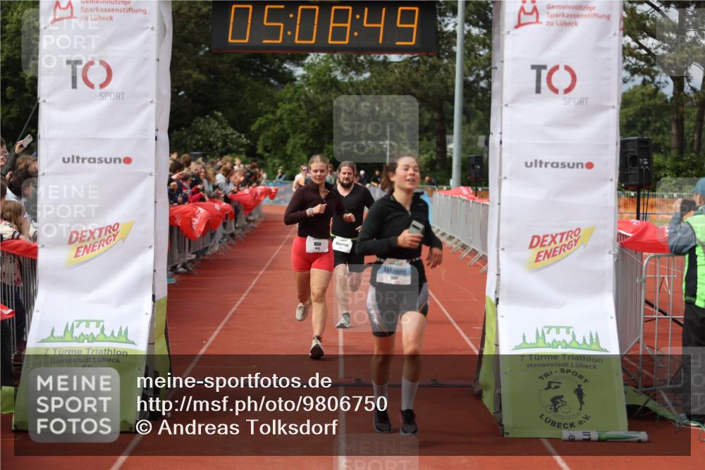 14.06.2026 - 7 Türme Triathlon Andreas Tolksdorf http://msf.ph/oto/9806750 14.06.2026 16:08:48 Ziel 1169, 1239, 1273, 1285, 1302, 1344, 1543 meine-sportfotos.de
