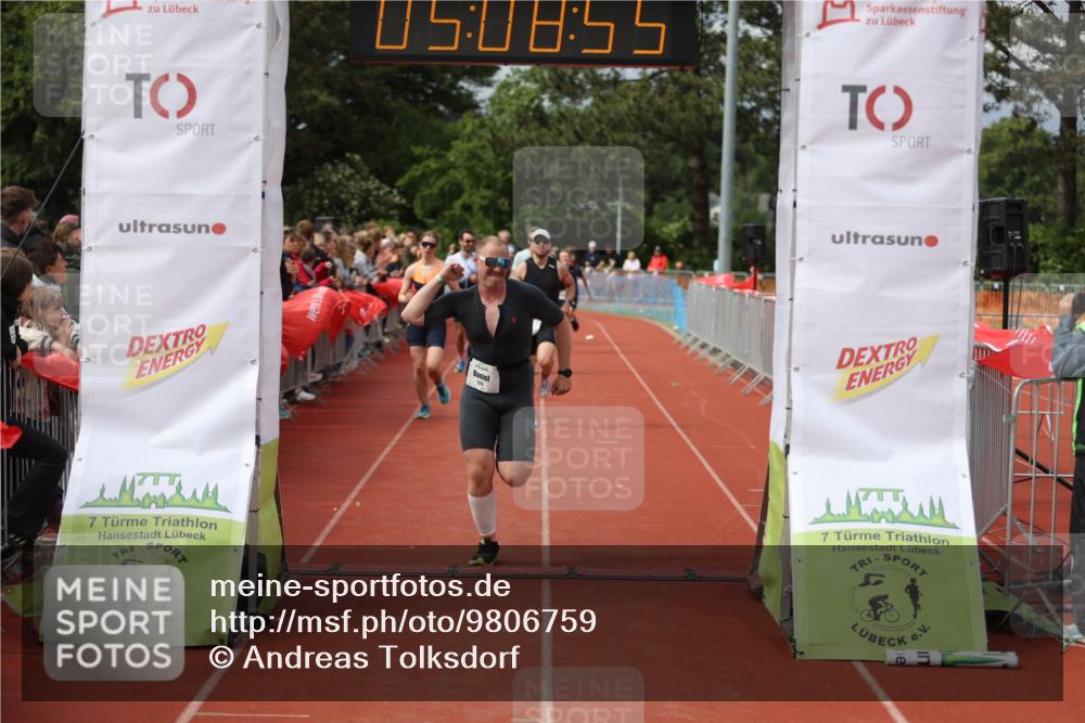 14.06.2026 - 7 Türme Triathlon Andreas Tolksdorf http://msf.ph/oto/9806759 14.06.2026 16:08:53 Ziel 809, 889, 1000, 1169, 1239, 1273, 1344, 1543 meine-sportfotos.de