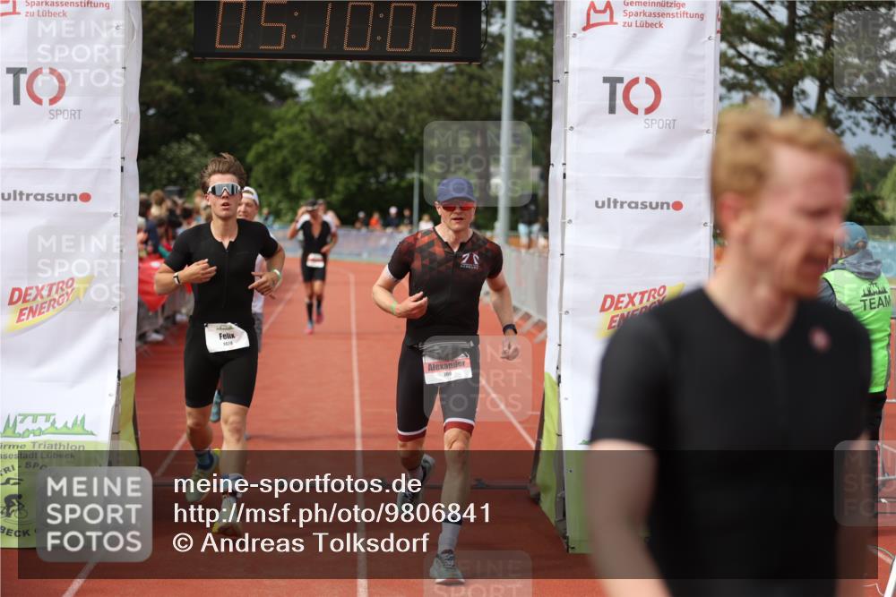 14.06.2026 - 7 Türme Triathlon Andreas Tolksdorf http://msf.ph/oto/9806841 14.06.2026 16:10:04 Ziel 637, 641, 700, 708, 1279, 1428, 1537 meine-sportfotos.de