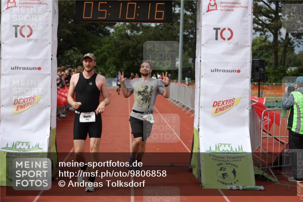 14.06.2026 - 7 Türme Triathlon Andreas Tolksdorf http://msf.ph/oto/9806858 14.06.2026 16:10:15 Ziel 637, 1425, 1786 meine-sportfotos.de