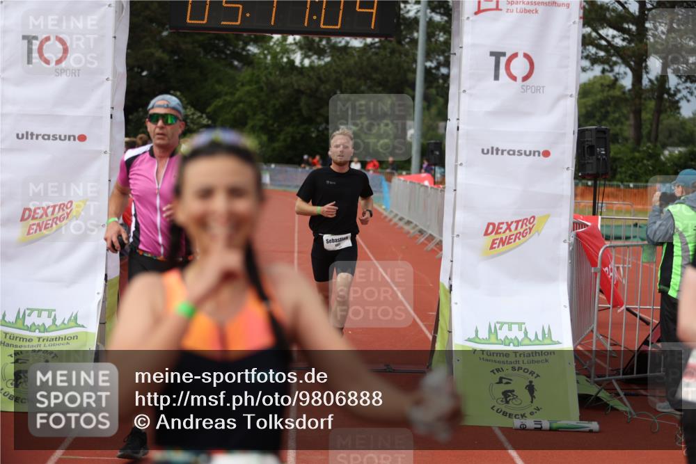 14.06.2026 - 7 Türme Triathlon Andreas Tolksdorf http://msf.ph/oto/9806888 14.06.2026 16:11:02 Ziel 615, 754, 1083, 1227, 1431, 1654 meine-sportfotos.de
