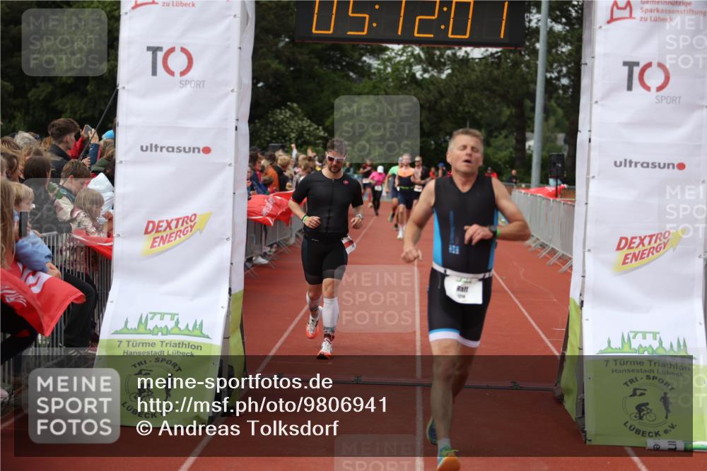 14.06.2026 - 7 Türme Triathlon Andreas Tolksdorf http://msf.ph/oto/9806941 14.06.2026 16:11:59 Ziel 734, 1218, 1232, 1247, 1311, 1384 meine-sportfotos.de