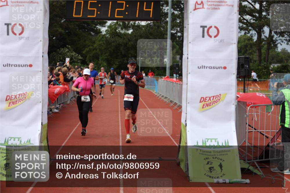 14.06.2026 - 7 Türme Triathlon Andreas Tolksdorf http://msf.ph/oto/9806959 14.06.2026 16:12:12 Ziel 636, 683, 729, 1232, 1384, 1631 meine-sportfotos.de