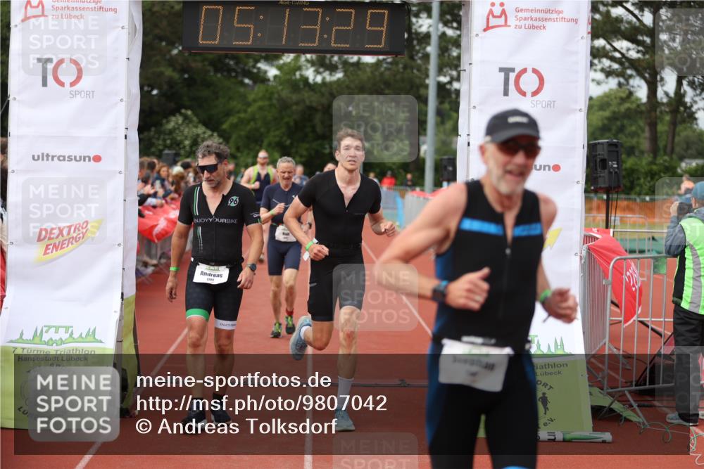 14.06.2026 - 7 Türme Triathlon Andreas Tolksdorf http://msf.ph/oto/9807042 14.06.2026 16:13:27 Ziel 705, 1208, 1272, 1347, 1391, 1445, 1468, 1479 meine-sportfotos.de
