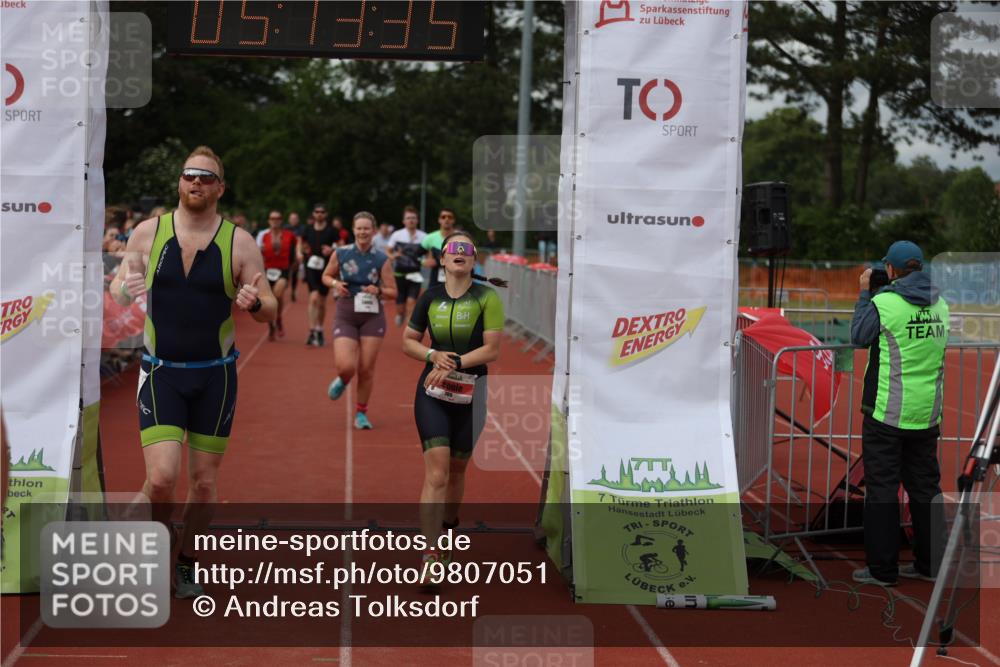 14.06.2026 - 7 Türme Triathlon Andreas Tolksdorf http://msf.ph/oto/9807051 14.06.2026 16:13:33 Ziel 705, 1208, 1272, 1276, 1347, 1374, 1393, 1413, 1445, 1468, 1479, 1729, 1776 meine-sportfotos.de