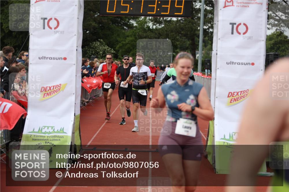 14.06.2026 - 7 Türme Triathlon Andreas Tolksdorf http://msf.ph/oto/9807056 14.06.2026 16:13:37 Ziel 705, 1272, 1276, 1374, 1393, 1413, 1468, 1479, 1729, 1776 meine-sportfotos.de