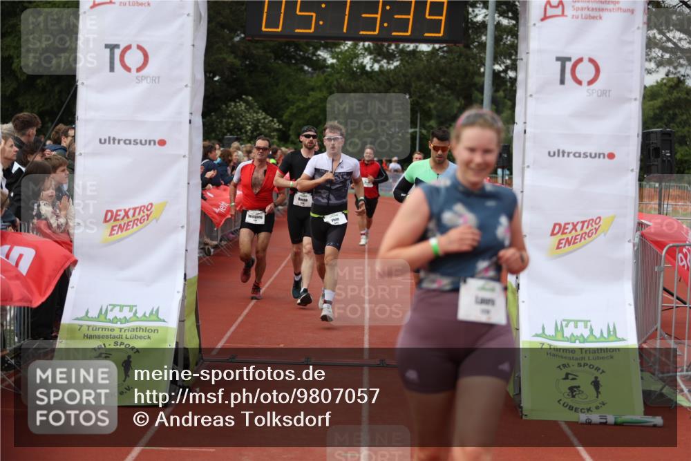 14.06.2026 - 7 Türme Triathlon Andreas Tolksdorf http://msf.ph/oto/9807057 14.06.2026 16:13:37 Ziel 705, 1272, 1276, 1374, 1393, 1413, 1468, 1479, 1729, 1776 meine-sportfotos.de