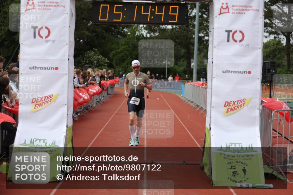 14.06.2026 - 7 Türme Triathlon Andreas Tolksdorf http://msf.ph/oto/9807122 14.06.2026 16:14:47 Ziel 712, 1252, 1389, 1404 meine-sportfotos.de