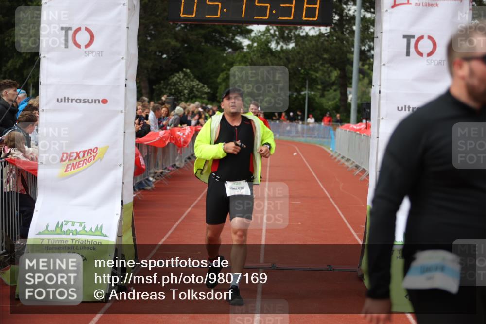 14.06.2026 - 7 Türme Triathlon Andreas Tolksdorf http://msf.ph/oto/9807169 14.06.2026 16:15:37 Ziel 1002, 1282, 1299, 1305, 1406, 1666 meine-sportfotos.de