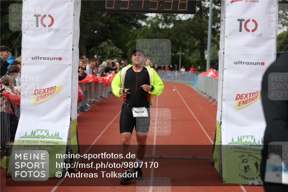14.06.2026 - 7 Türme Triathlon Andreas Tolksdorf http://msf.ph/oto/9807170 14.06.2026 16:15:37 Ziel 1002, 1282, 1299, 1305, 1406, 1666 meine-sportfotos.de
