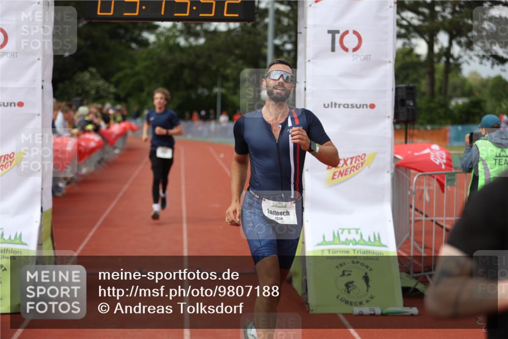 14.06.2026 - 7 Türme Triathlon Andreas Tolksdorf http://msf.ph/oto/9807188 14.06.2026 16:15:50 Ziel 652, 1354, 1380, 1666 meine-sportfotos.de