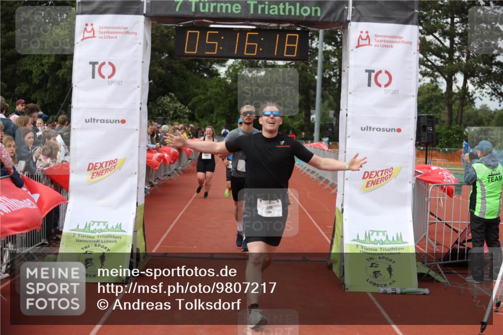 14.06.2026 - 7 Türme Triathlon Andreas Tolksdorf http://msf.ph/oto/9807217 14.06.2026 16:16:17 Ziel 1236, 1283, 1385, 1461, 1732 meine-sportfotos.de
