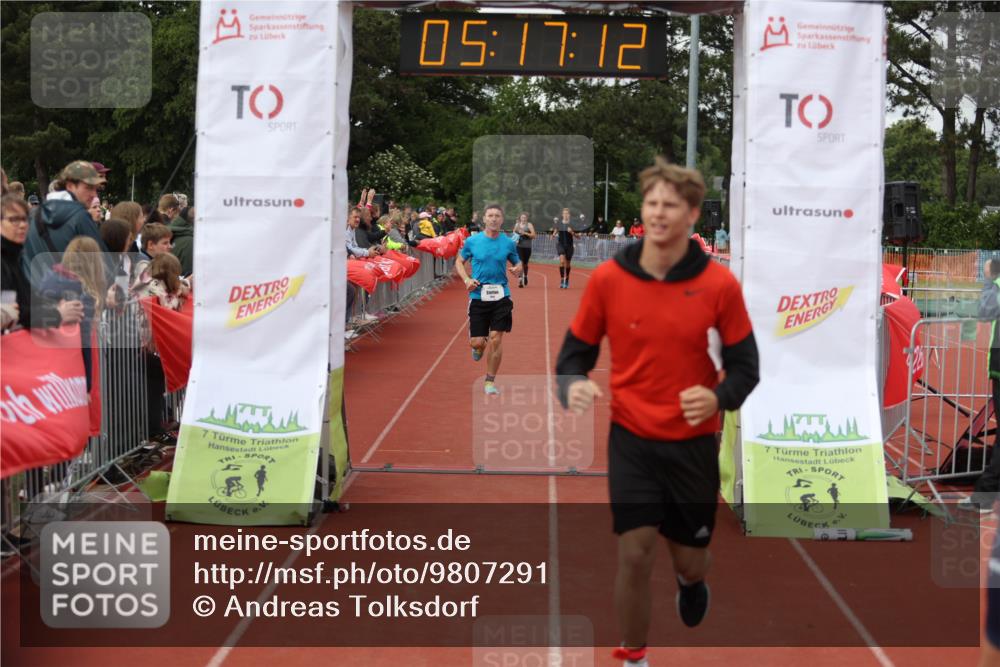 14.06.2026 - 7 Türme Triathlon Andreas Tolksdorf http://msf.ph/oto/9807291 14.06.2026 16:17:11 Ziel 1085, 1217, 1352, 1441 meine-sportfotos.de