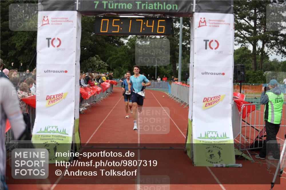 14.06.2026 - 7 Türme Triathlon Andreas Tolksdorf http://msf.ph/oto/9807319 14.06.2026 16:17:45 Ziel 653, 1222, 1372, 1394, 1450 meine-sportfotos.de