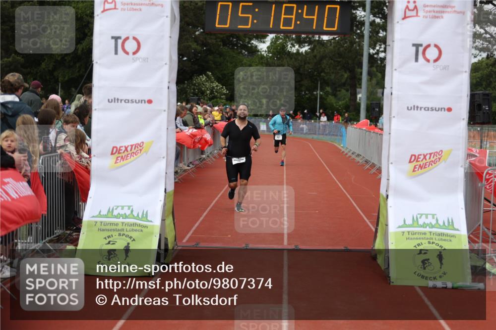 14.06.2026 - 7 Türme Triathlon Andreas Tolksdorf http://msf.ph/oto/9807374 14.06.2026 16:18:39 Ziel 1288, 1326, 1378 meine-sportfotos.de