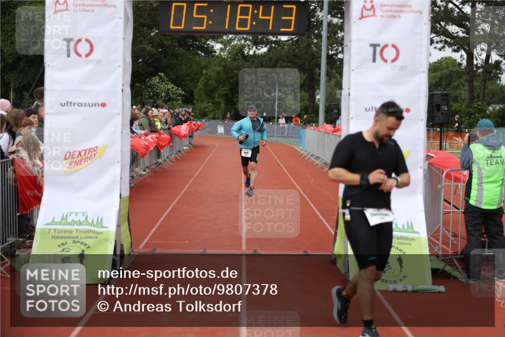 14.06.2026 - 7 Türme Triathlon Andreas Tolksdorf http://msf.ph/oto/9807378 14.06.2026 16:18:42 Ziel 1288, 1326, 1378 meine-sportfotos.de