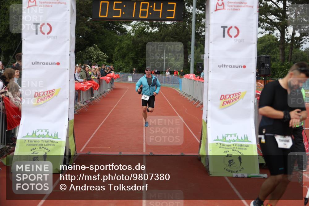 14.06.2026 - 7 Türme Triathlon Andreas Tolksdorf http://msf.ph/oto/9807380 14.06.2026 16:18:42 Ziel 1288, 1326, 1378 meine-sportfotos.de