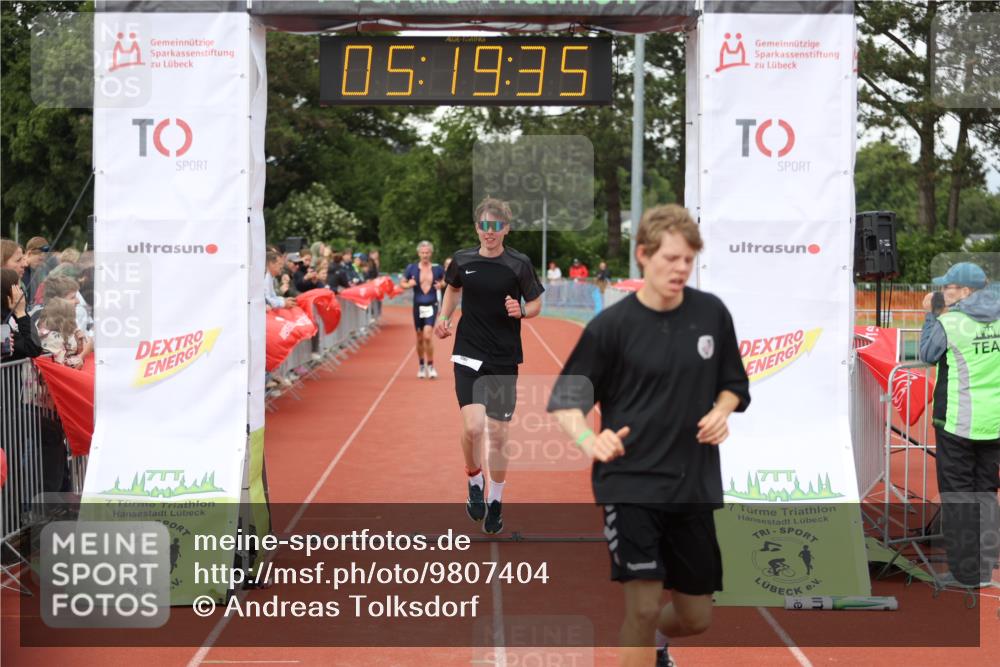 14.06.2026 - 7 Türme Triathlon Andreas Tolksdorf http://msf.ph/oto/9807404 14.06.2026 16:19:34 Ziel 1381, 1387, 1489 meine-sportfotos.de
