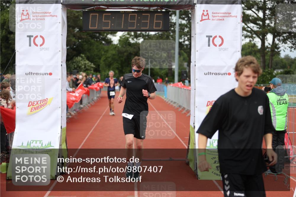14.06.2026 - 7 Türme Triathlon Andreas Tolksdorf http://msf.ph/oto/9807407 14.06.2026 16:19:35 Ziel 1381, 1387, 1489 meine-sportfotos.de