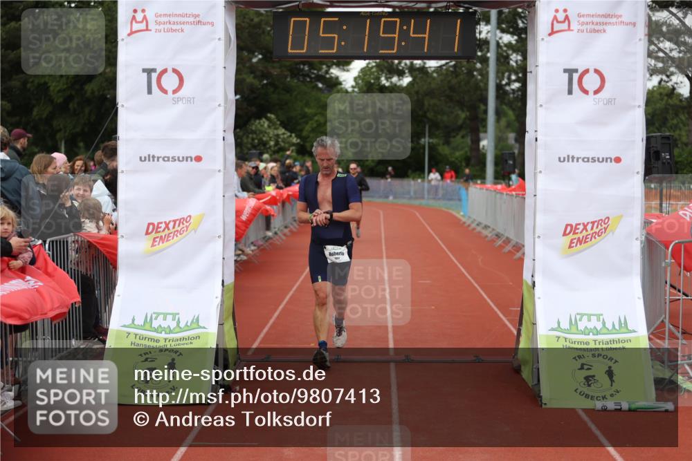 14.06.2026 - 7 Türme Triathlon Andreas Tolksdorf http://msf.ph/oto/9807413 14.06.2026 16:19:40 Ziel 727, 1381, 1387, 1489 meine-sportfotos.de