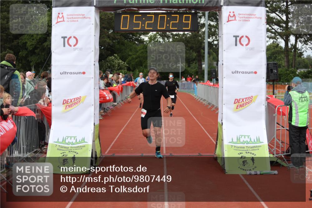 14.06.2026 - 7 Türme Triathlon Andreas Tolksdorf http://msf.ph/oto/9807449 14.06.2026 16:20:28 Ziel 758, 1388, 1430 meine-sportfotos.de