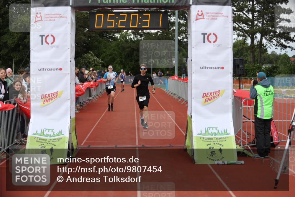 14.06.2026 - 7 Türme Triathlon Andreas Tolksdorf http://msf.ph/oto/9807454 14.06.2026 16:20:30 Ziel 758, 1388, 1430 meine-sportfotos.de
