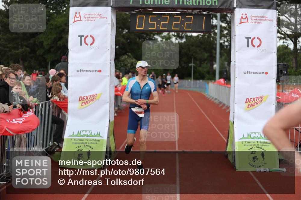 14.06.2026 - 7 Türme Triathlon Andreas Tolksdorf http://msf.ph/oto/9807564 14.06.2026 16:22:20 Ziel 626, 796, 819 meine-sportfotos.de