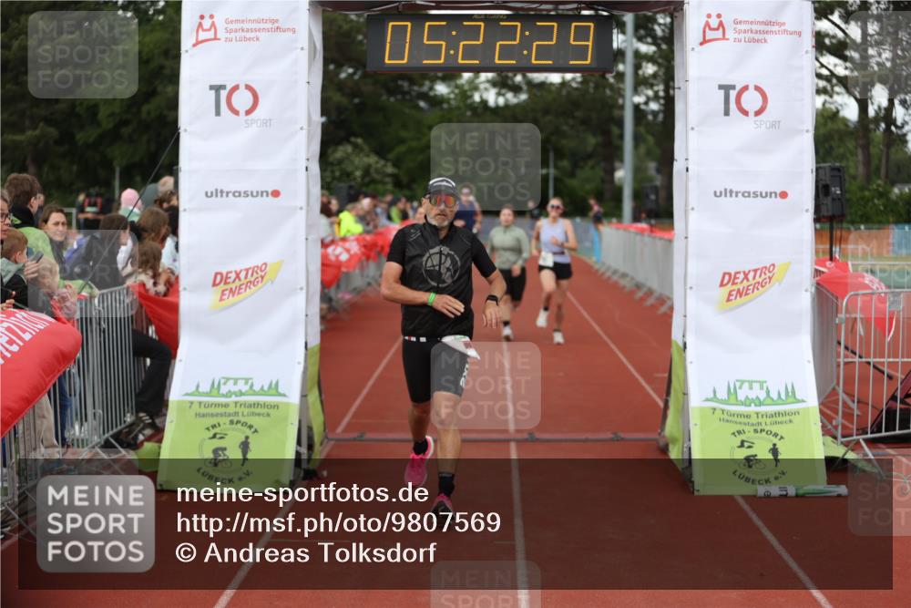 14.06.2026 - 7 Türme Triathlon Andreas Tolksdorf http://msf.ph/oto/9807569 14.06.2026 16:22:28 Ziel 796, 819, 939, 1366, 1800 meine-sportfotos.de