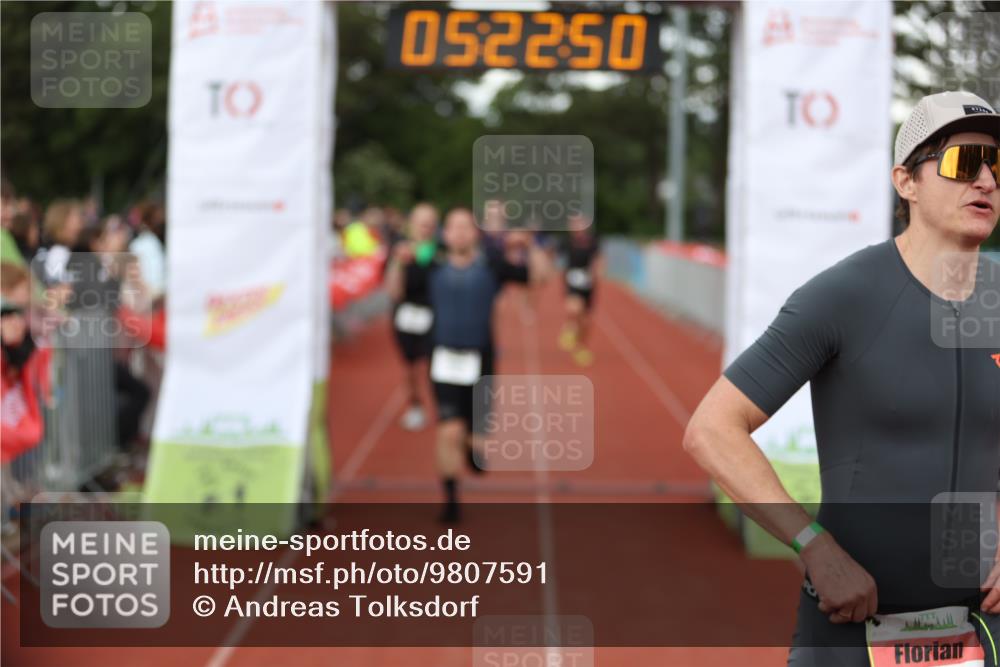 14.06.2026 - 7 Türme Triathlon Andreas Tolksdorf http://msf.ph/oto/9807591 14.06.2026 16:22:48 Ziel 874, 1261, 1316, 1422, 1446, 1487 meine-sportfotos.de