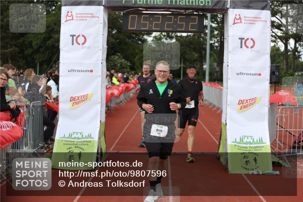 14.06.2026 - 7 Türme Triathlon Andreas Tolksdorf http://msf.ph/oto/9807596 14.06.2026 16:22:51 Ziel 1261, 1316, 1422, 1446, 1487 meine-sportfotos.de