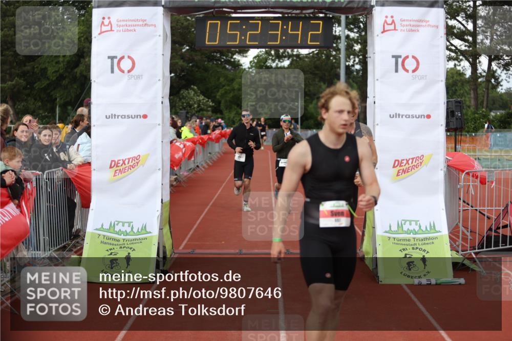 14.06.2026 - 7 Türme Triathlon Andreas Tolksdorf http://msf.ph/oto/9807646 14.06.2026 16:23:40 Ziel 697, 1205, 1267, 1345, 1420 meine-sportfotos.de