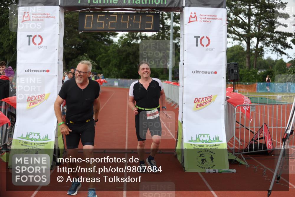 14.06.2026 - 7 Türme Triathlon Andreas Tolksdorf http://msf.ph/oto/9807684 14.06.2026 16:24:41 Ziel 620, 1211 meine-sportfotos.de