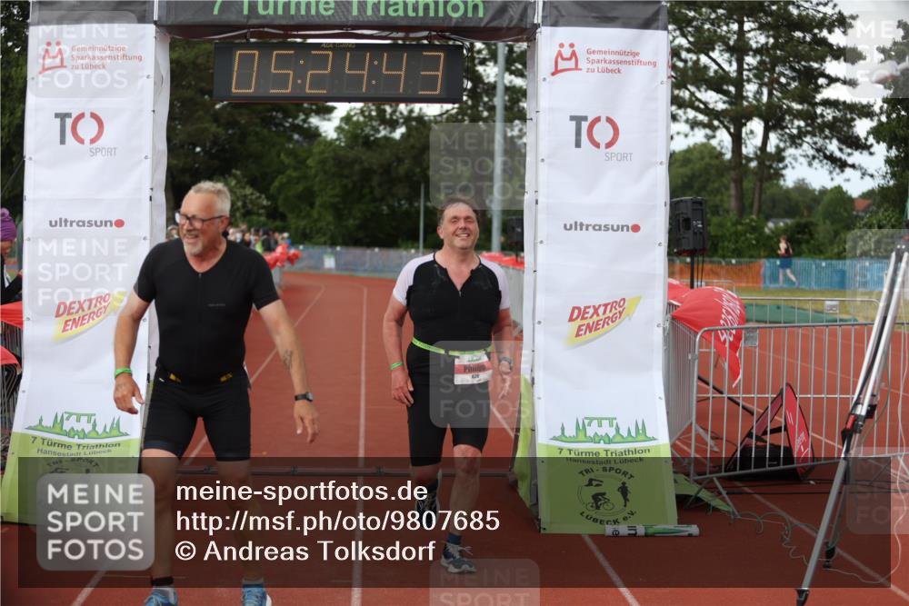 14.06.2026 - 7 Türme Triathlon Andreas Tolksdorf http://msf.ph/oto/9807685 14.06.2026 16:24:41 Ziel 620, 1211 meine-sportfotos.de