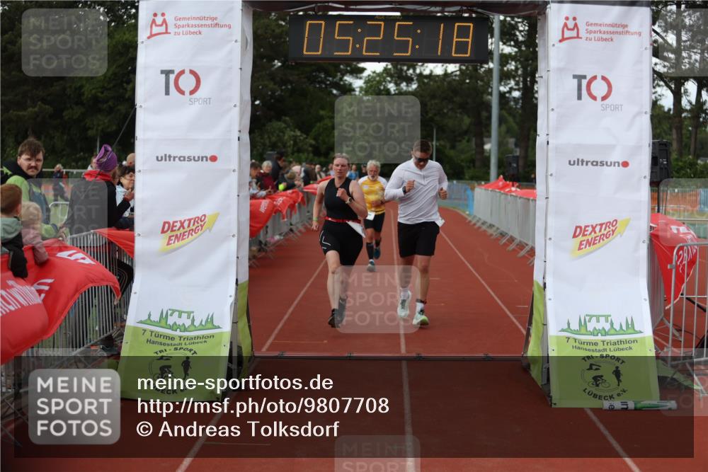 14.06.2026 - 7 Türme Triathlon Andreas Tolksdorf http://msf.ph/oto/9807708 14.06.2026 16:25:17 Ziel 970, 1323, 1460 meine-sportfotos.de