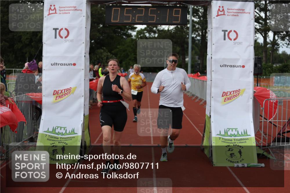 14.06.2026 - 7 Türme Triathlon Andreas Tolksdorf http://msf.ph/oto/9807711 14.06.2026 16:25:18 Ziel 970, 1323, 1460 meine-sportfotos.de