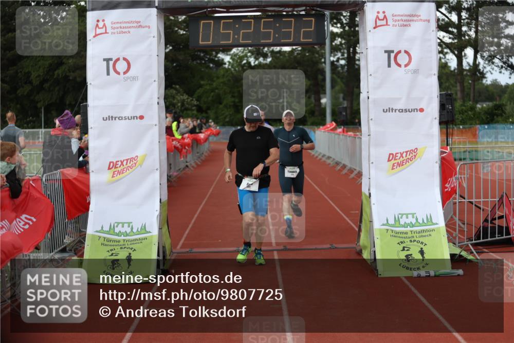 14.06.2026 - 7 Türme Triathlon Andreas Tolksdorf http://msf.ph/oto/9807725 14.06.2026 16:25:31 Ziel 680, 1231, 1242, 1331 meine-sportfotos.de