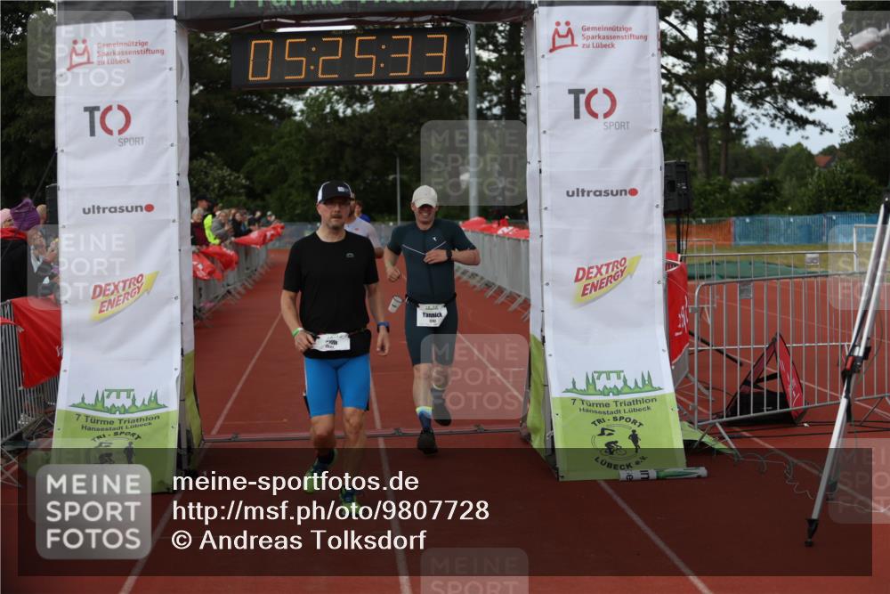14.06.2026 - 7 Türme Triathlon Andreas Tolksdorf http://msf.ph/oto/9807728 14.06.2026 16:25:31 Ziel 680, 1231, 1242, 1331 meine-sportfotos.de