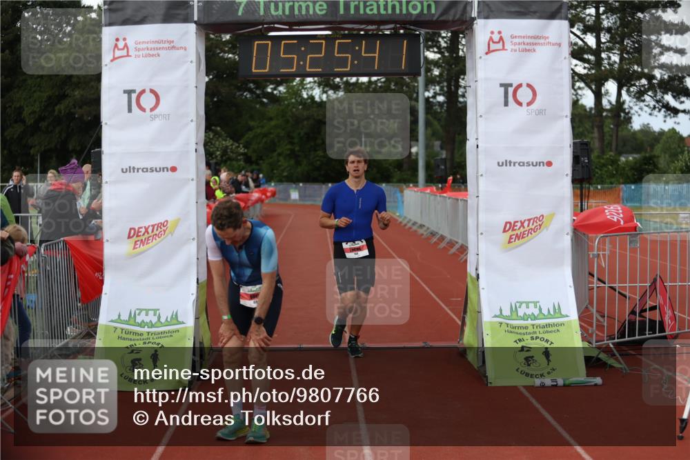 14.06.2026 - 7 Türme Triathlon Andreas Tolksdorf http://msf.ph/oto/9807766 14.06.2026 16:25:40 Ziel 680, 768, 1231, 1242 meine-sportfotos.de