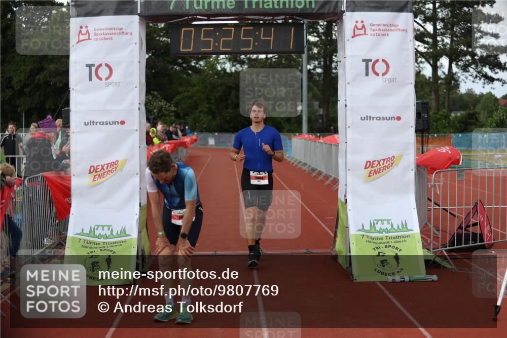 14.06.2026 - 7 Türme Triathlon Andreas Tolksdorf http://msf.ph/oto/9807769 14.06.2026 16:25:40 Ziel 680, 768, 1231, 1242 meine-sportfotos.de