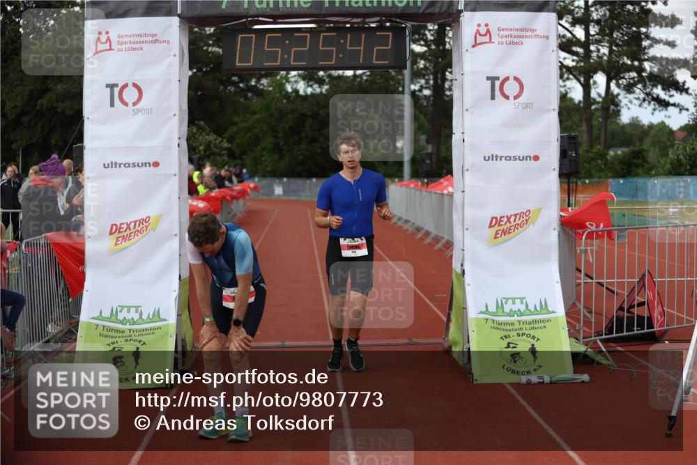 14.06.2026 - 7 Türme Triathlon Andreas Tolksdorf http://msf.ph/oto/9807773 14.06.2026 16:25:40 Ziel 680, 768, 1231, 1242 meine-sportfotos.de