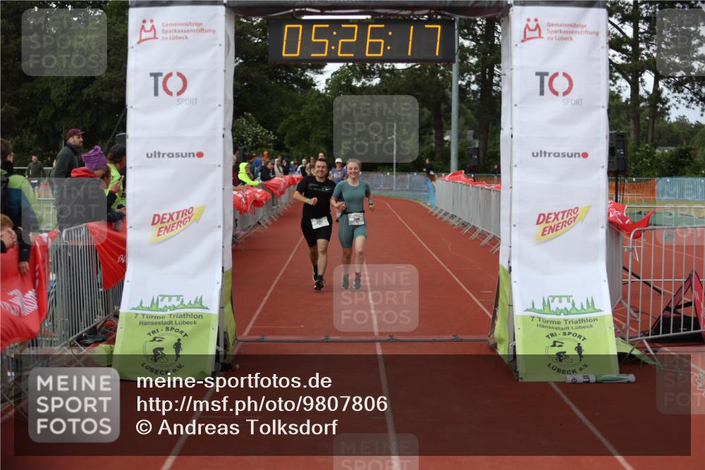 14.06.2026 - 7 Türme Triathlon Andreas Tolksdorf http://msf.ph/oto/9807806 14.06.2026 16:26:16 Ziel 672, 1457, 1777 meine-sportfotos.de