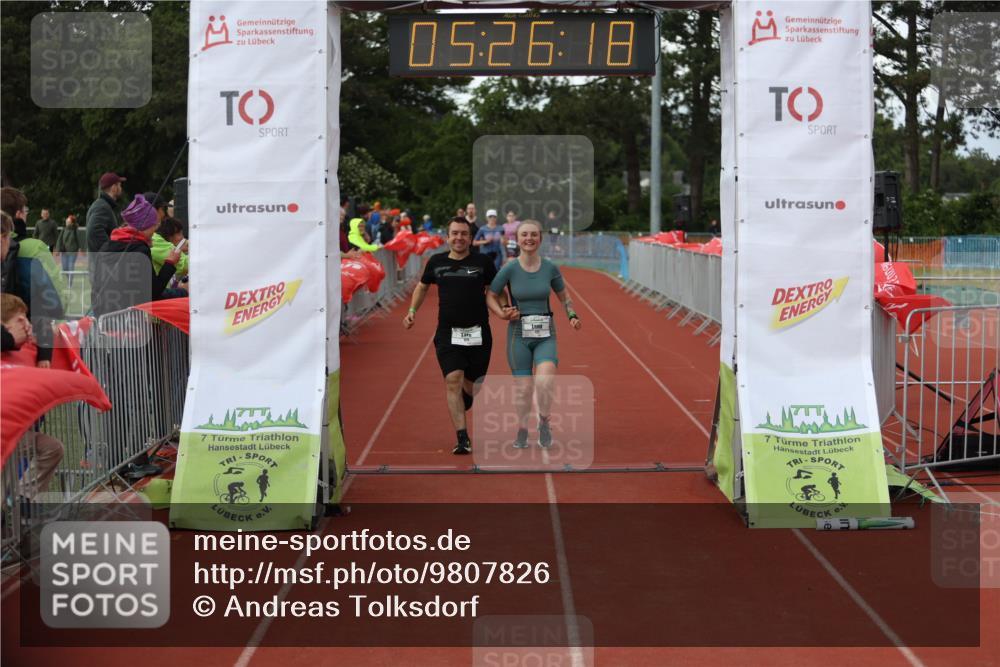 14.06.2026 - 7 Türme Triathlon Andreas Tolksdorf http://msf.ph/oto/9807826 14.06.2026 16:26:17 Ziel 672, 1457, 1777 meine-sportfotos.de