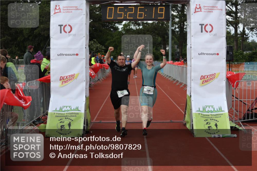 14.06.2026 - 7 Türme Triathlon Andreas Tolksdorf http://msf.ph/oto/9807829 14.06.2026 16:26:18 Ziel 672, 1124, 1777 meine-sportfotos.de