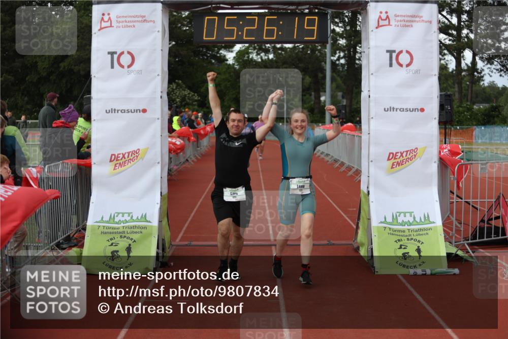 14.06.2026 - 7 Türme Triathlon Andreas Tolksdorf http://msf.ph/oto/9807834 14.06.2026 16:26:18 Ziel 672, 1124, 1777 meine-sportfotos.de