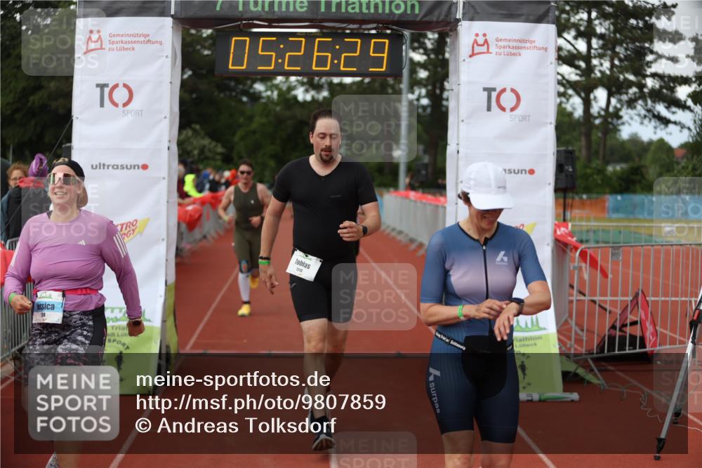 14.06.2026 - 7 Türme Triathlon Andreas Tolksdorf http://msf.ph/oto/9807859 14.06.2026 16:26:28 Ziel 672, 687, 854, 1124, 1310, 1775 meine-sportfotos.de