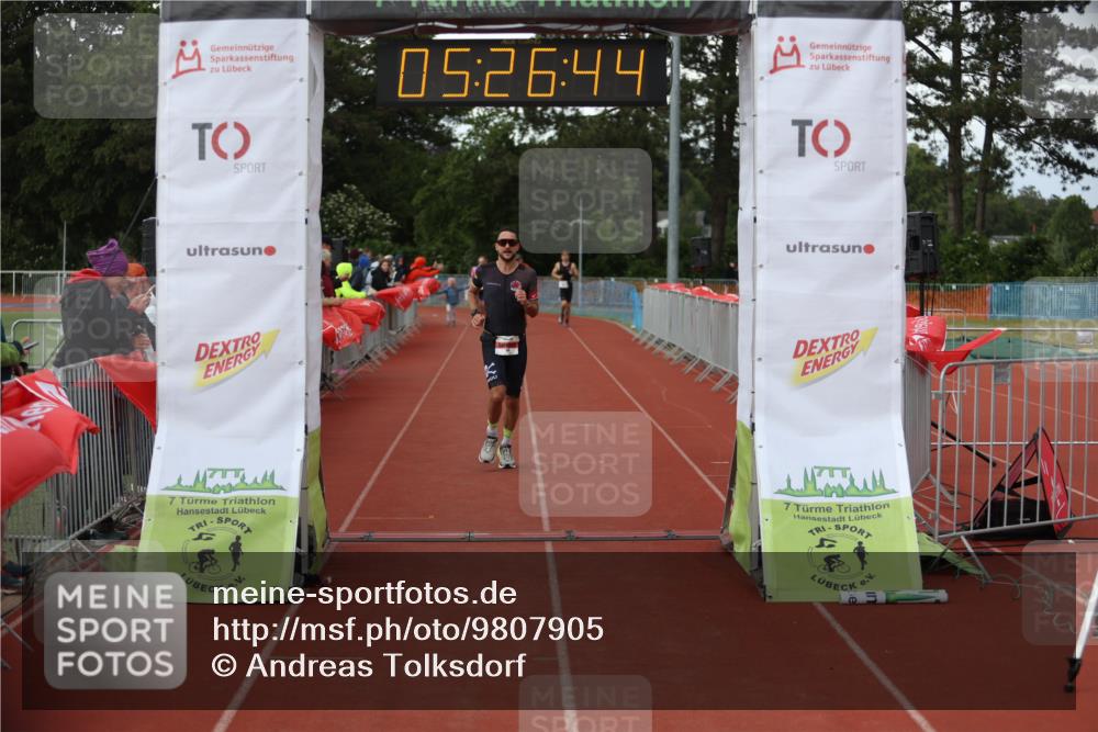 14.06.2026 - 7 Türme Triathlon Andreas Tolksdorf http://msf.ph/oto/9807905 14.06.2026 16:26:43 Ziel 695, 1775 meine-sportfotos.de