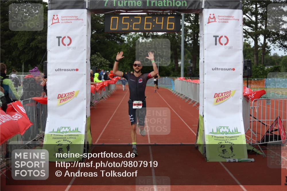 14.06.2026 - 7 Türme Triathlon Andreas Tolksdorf http://msf.ph/oto/9807919 14.06.2026 16:26:45 Ziel 695, 1254 meine-sportfotos.de